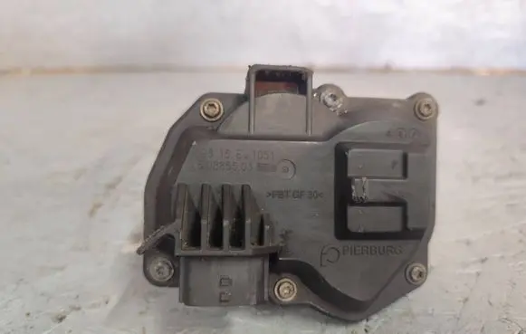 Mercedes-Benz C W205 Throttle body valve 50885503 19815E1051