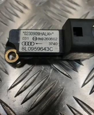Audi A3 S3 8L Airbag deployment crash/impact sensor 8L0959643C