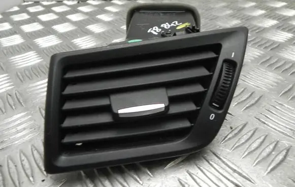 BMW X1 E84 Rear air vent grill 2991233 T8842
