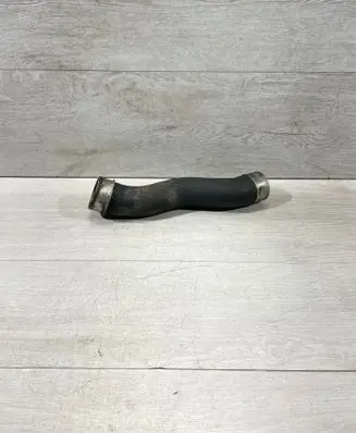Intercooler hose/pipe