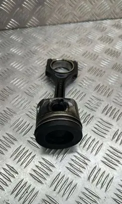 Mini Cooper Countryman R60 Piston with connecting rod 546