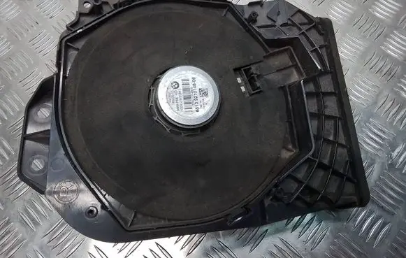 BMW 1 F20 F21 Subwoofer speaker 65139210148