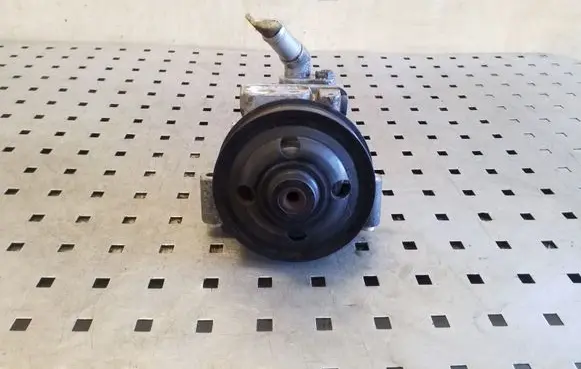 Jaguar XF X250 Power steering pump 9X233A696AA B4911044911