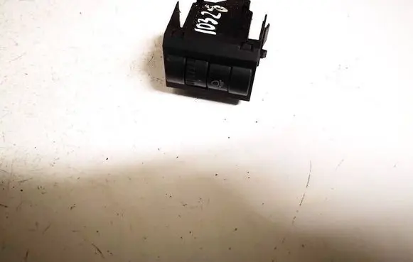 Skoda Fabia Mk2 (5J) Headlight level height control switch 5j0941333a