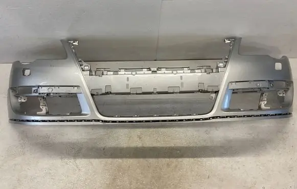 Volkswagen PASSAT B6 Front bumper 3C0807221A