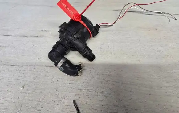 BMW 8 G15 Electric auxiliary coolant/water pump 9424349
