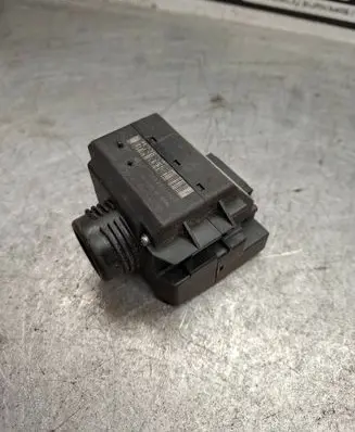 Mercedes-Benz E W211 Ignition lock 2115450808 33002204 2001758440206156