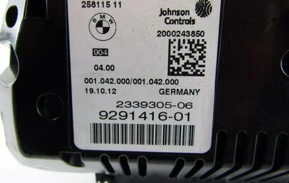 BMW 5 F10 F11 Speedometer (instrument cluster) 233930506