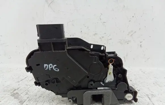 Jaguar XF X250 Rear door lock 7H5A26412AE