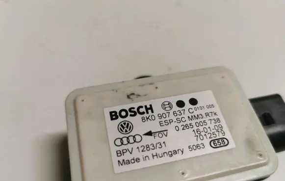 Audi A5 8T 8F ESP acceleration yaw rate sensor 8K0907637C