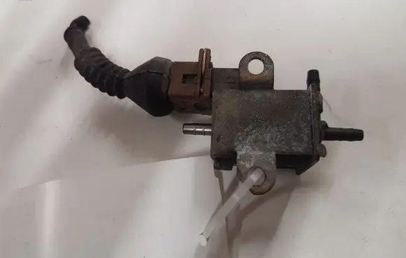 Audi A6 S6 C5 4B Turbo solenoid valve 026906283H