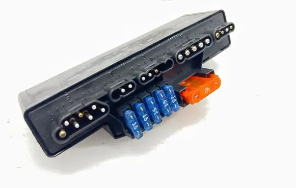 Mercedes-Benz SLK R170 Fuse module A1705450205