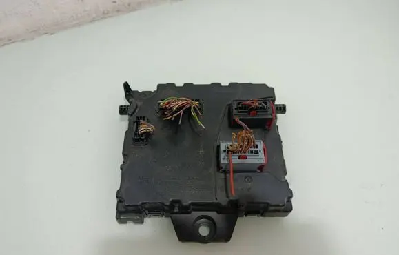 Renault Master III Comfort/convenience module 284B19799R 24111533 NS10900501