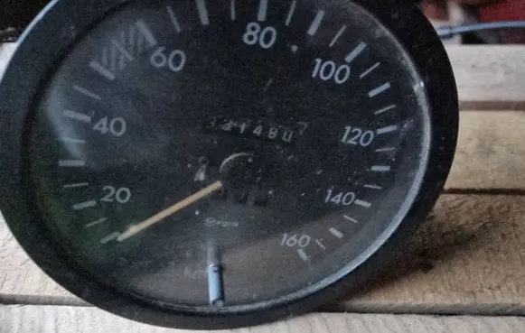 Mercedes-Benz 207 310 Speedometer (instrument cluster)