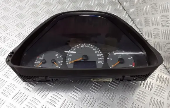 Mercedes-Benz E W210 Tachometer 87001357
