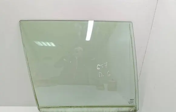 Volvo XC90 Rear door window glass E143R001596 E000201