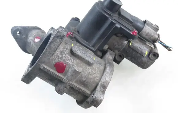 Volkswagen Caddy EGR valve 03G129637A 03G131502