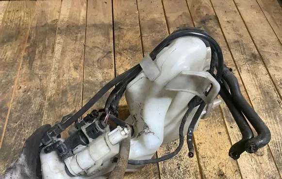 Mercedes-Benz E W211 Windshield washer fluid reservoir/tank A2118600160 2118600160