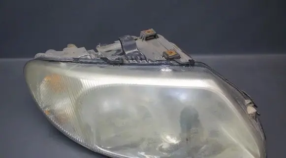 Chrysler Voyager Headlight/headlamp 04857710AB 5875200000