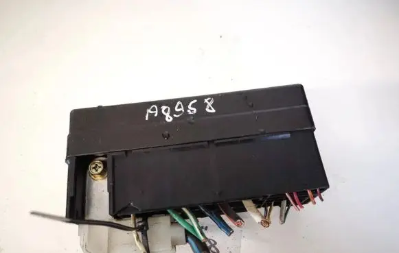 Nissan Primera Fuse box set nissanav705