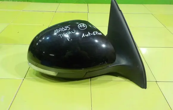 Volkswagen Tiguan Front door electric wing mirror 020933 18AB25