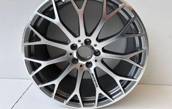 Mercedes-Benz C W206 R20 alloy rim 2064013200