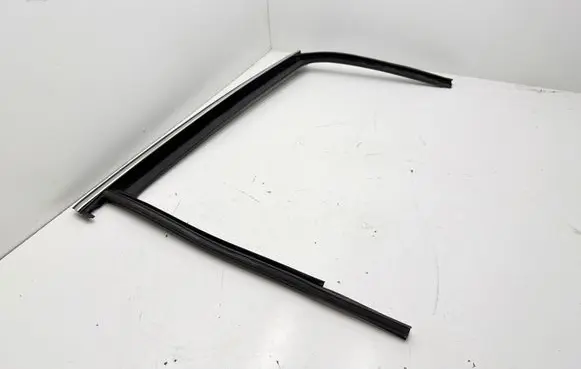 Volkswagen Sharan Rubber seal sliding door window/glass 7N0843343