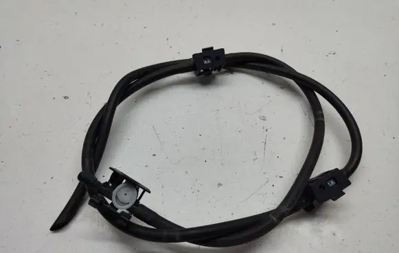 Windshield washer spray nozzle