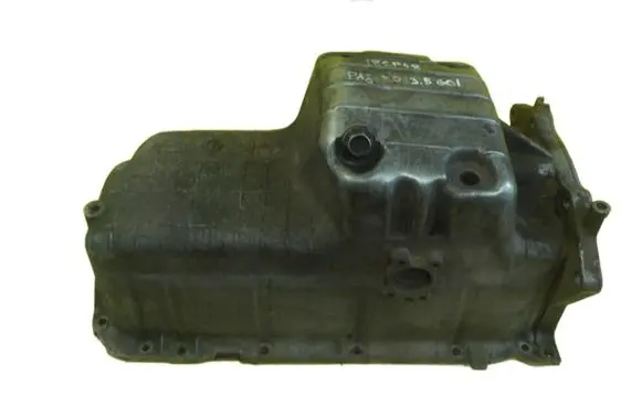 Mitsubishi Pajero Oil sump MISKAOLEJU
