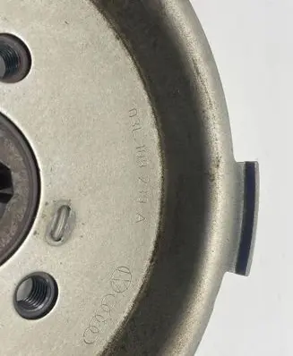 Volkswagen PASSAT CC Camshaft pulley/ VANOS 03L109239A