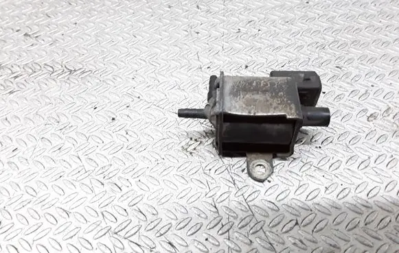 Audi A8 S8 D2 4D Turbo solenoid valve 026906263H