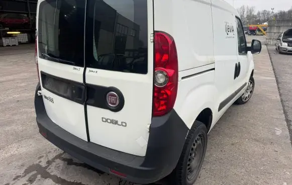 Fiat Doblo Front door