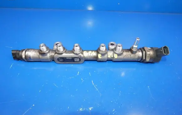 Jaguar F-Pace Fuel main line pipe G4D39D280AA 007490 0445214332