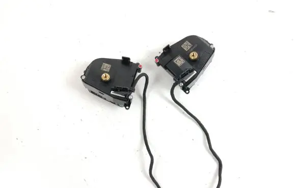 BMW 3 G20 G21 Steering wheel buttons/switches E31080400