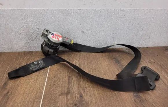 Ford Fiesta Front seatbelt C1BB-B61294-AC 65714 34149478C