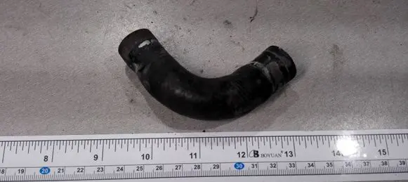 Nissan Patrol Y61 Engine coolant pipe/hose