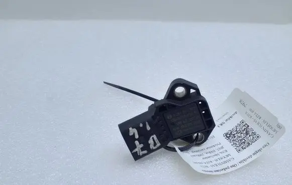 Volkswagen PASSAT B7 Air pressure sensor 0281002977 03G906051E