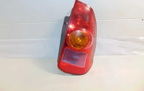 Mitsubishi Space Star Rear/tail lights MR990990 MR913174