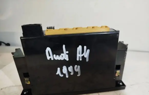Audi A4 S4 B5 8D Climate control unit 8D0820043N 5HB00790805 8D0820043M