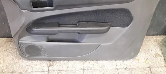Ford Focus Front door card panel trim