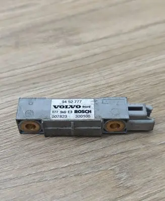 Volvo V70 Airbag deployment crash/impact sensor 9452777 007823 300106