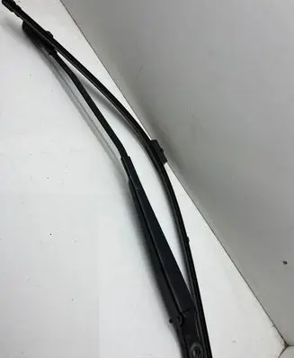 Renault Modus Front wiper blade arm 8200360823A