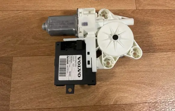 Volvo V50 Rear door window regulator motor 30724755 05W335 992753107