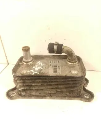 Volvo V70 Engine oil radiator 31201911 L3614004 25791