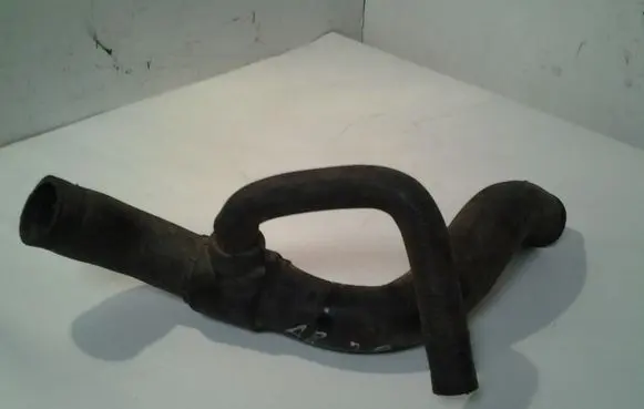 Audi A8 S8 D2 4D Engine coolant pipe/hose