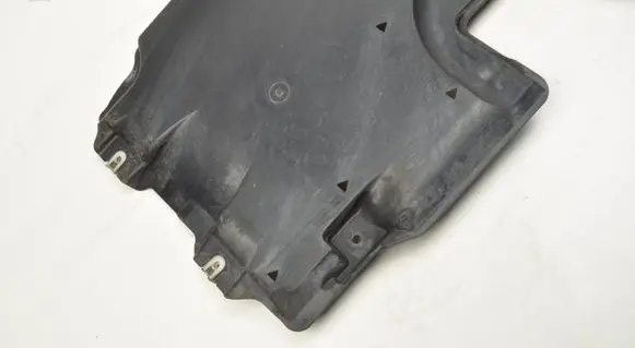BMW 8 G16 Front underbody cover/under tray 7495574
