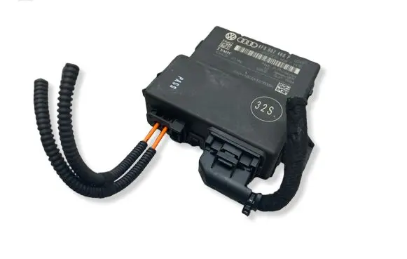 Audi Q7 4L Gateway control module 4F0907468F