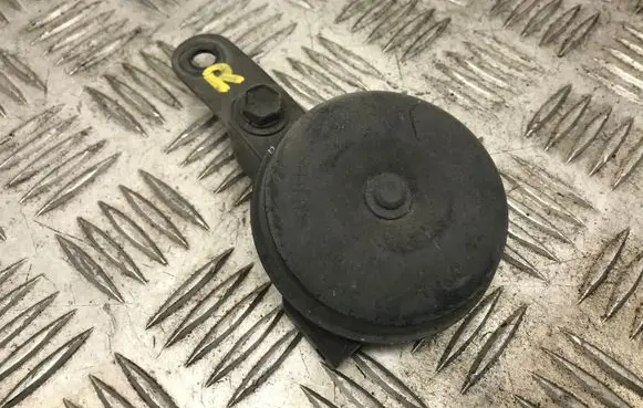 Toyota Prius (XW50) Horn signal 8651047050