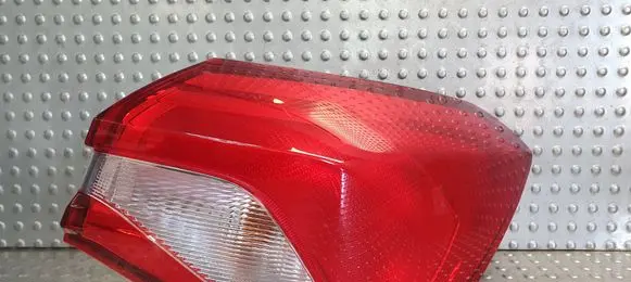 Ford Focus Rear/tail lights S27698727 JX7B13404CE