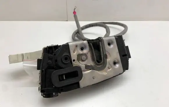 Mercedes-Benz Sprinter W907 W910 Rear door lock A9107303800